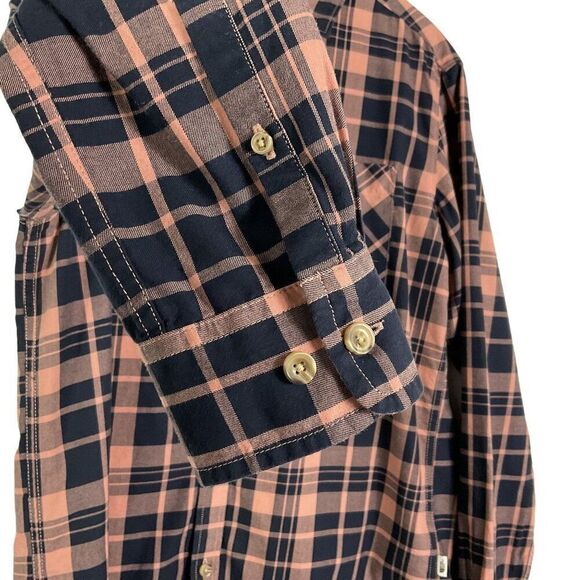 The North Face Men's Medium Plaid Button-Up Long Sleeve Shirt, Navy Blue & Pink - Picture 4 of 12
